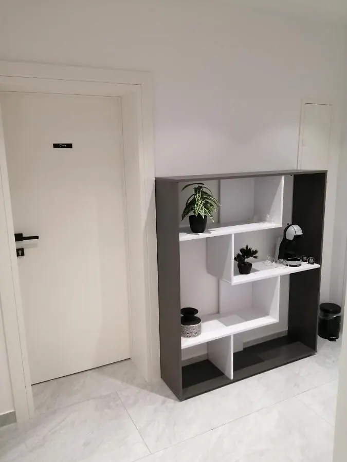 Luxury Rooms Green And Gold Split Croatia